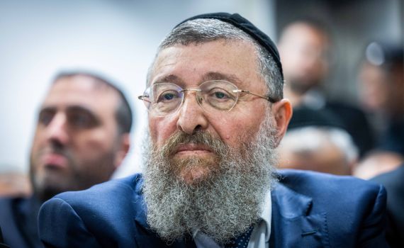 מה ענה השר בן צור למילואימניק שהתחנן לנשיאה בנטל?