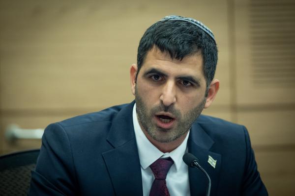 קרעי תוקף את גלנט: "מי שרצה לסיים את המלחמה זה אתה"