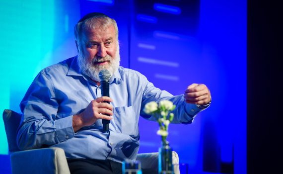 מכה למנדלבליט: נדחתה העתירה לצו נגד פרסום החומרים