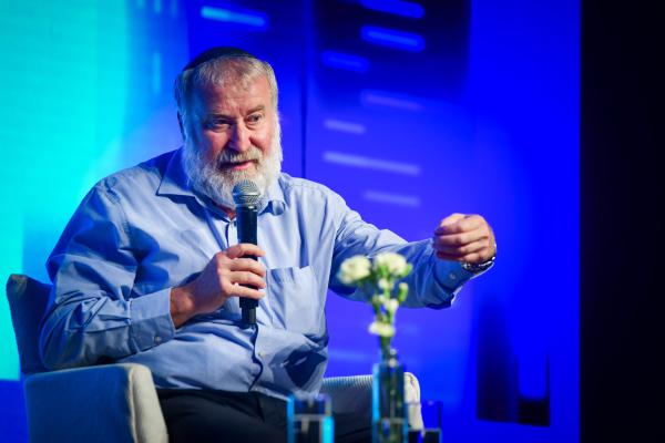 מכה למנדלבליט: נדחתה העתירה לצו נגד פרסום החומרים