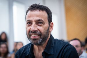 רביב דרוקר מגיב למהלך של בני גנץ: "מגיע לו"