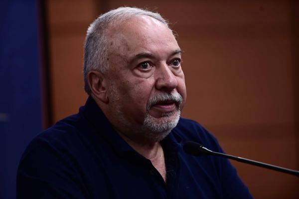 לפני התקיפה האיראנית: ההצעה של ליברמן לממשלה וצה"ל