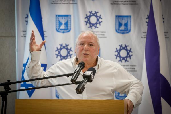 אמסלם תוקף: "לא נאפשר לדרעי להשתלט על מינוי הדיינים"