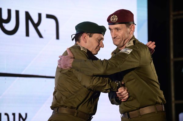 הפרשן הצבאי הבכיר נגד הרמטכ"ל: "הוא האתרוג הגדול מכולם"