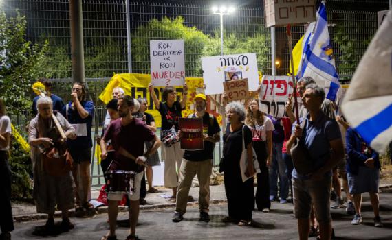 משפחות החטופים: באיחור נורא, הממשלה הבינה שאין מקום לסלקציה