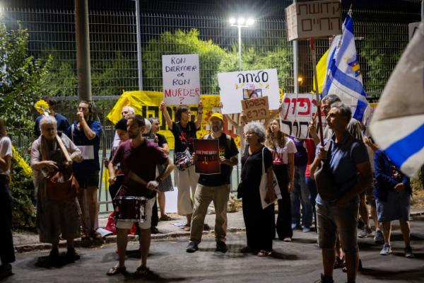 משפחות החטופים: באיחור נורא, הממשלה הבינה שאין מקום לסלקציה