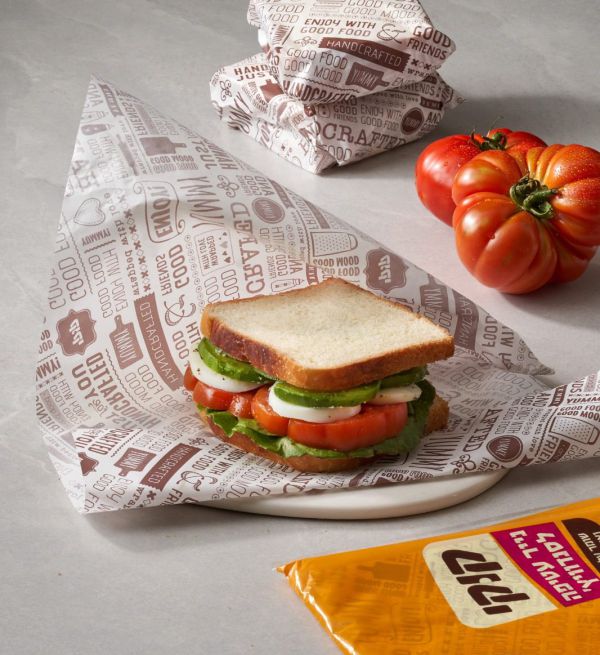 הרגשה של בית קפה בהפסקה: נייר עטיפה לסנדוויצ'ים אטום לנוזלים