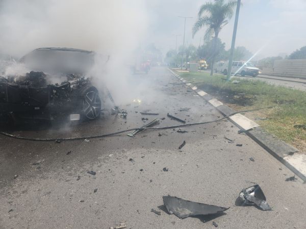 גבר נהרג בפיצוץ רכב ליד בית ספר ברמלה