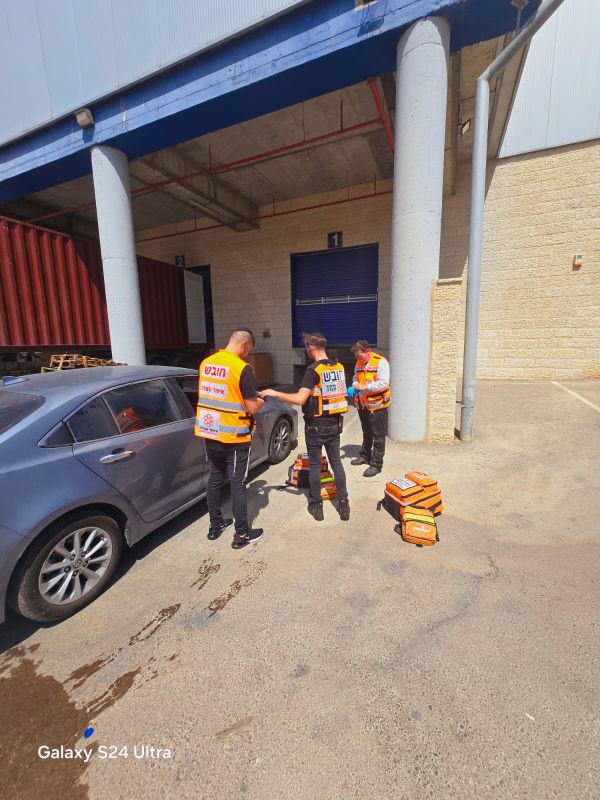 פועל בניין נפל בגובה במעלה אדומים, מצבו קשה