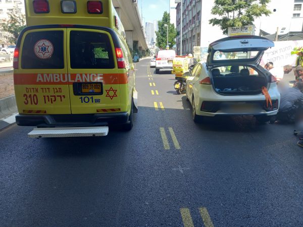 הולך רגל נפגע מרכב בת"א, מצבו קשה