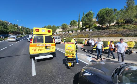 בוקר של תאונות: רוכב אופנוע נהרג בי-ם, שתי פצועות קשה בנגב