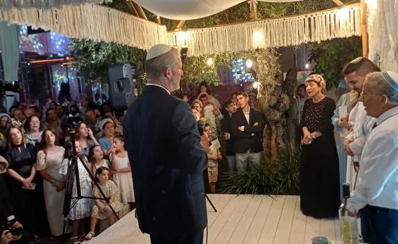 שנה לאחר נפילת בניו: הרב שמואל סלוטקי חיתן את בתו