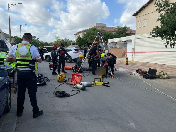 מכת תאונות העבודה: פועל נהרג לאחר שנפל לתוך ביוב