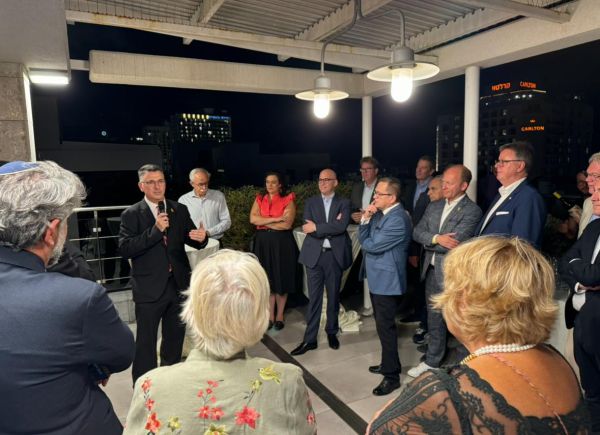 עוד לפני המינוי הרשמי: פגישה ביטחונית ראשונה של גדעון סער