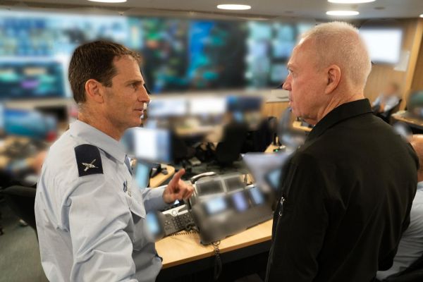 גלנט: חיזבאללה החל לחוש חלק מיכולותנו, נפעיל את כל מה שצריך