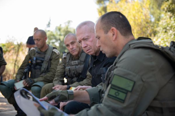 גלנט: חיזבאללה רצה התשה, הוא מקבל כתישה