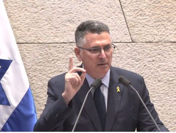 סער עונה לביקורות: "חבורת שקרנים, עברתם להשמצות ועלילות"