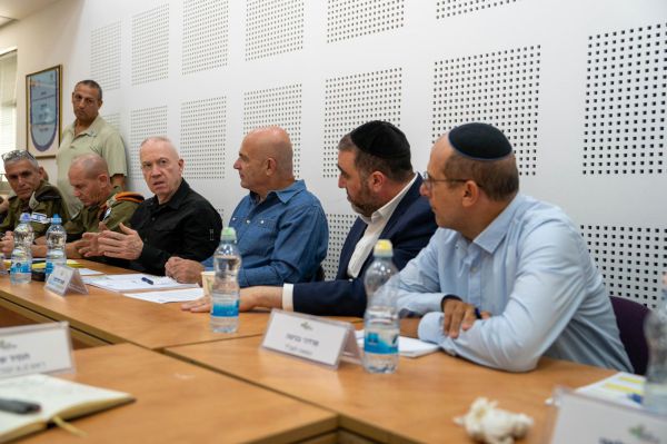 גלנט: ״השלב הבא במלחמה נגד חיזבאללה יתחיל בקרוב"