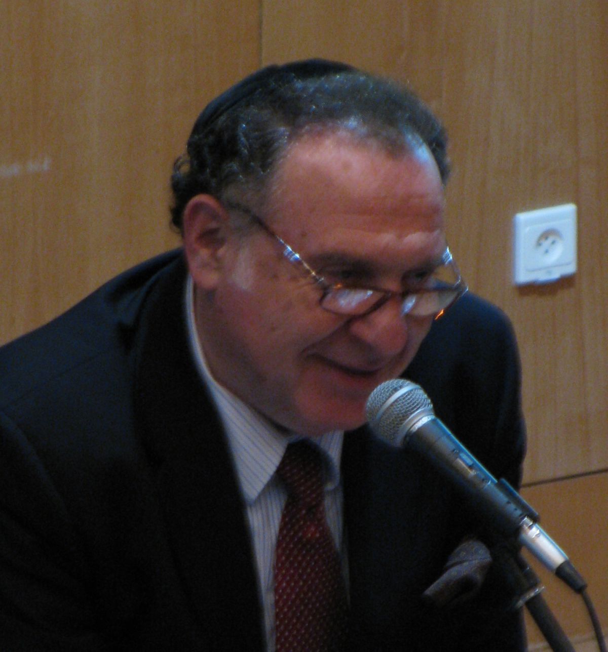 חזן בית הכנסת הגדול נפתלי הרשטיק הלך לעולמו