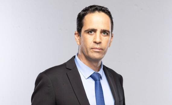 אלמוג בוקר פרסם תמונה מרגשת – וחטף ברשת