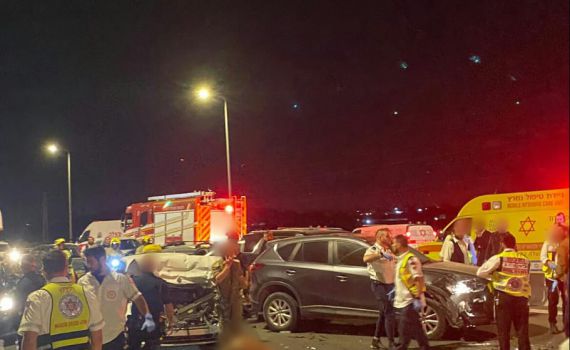 במהלך הלילה: שני הרוגים בתאונה קטלנית בכביש 1