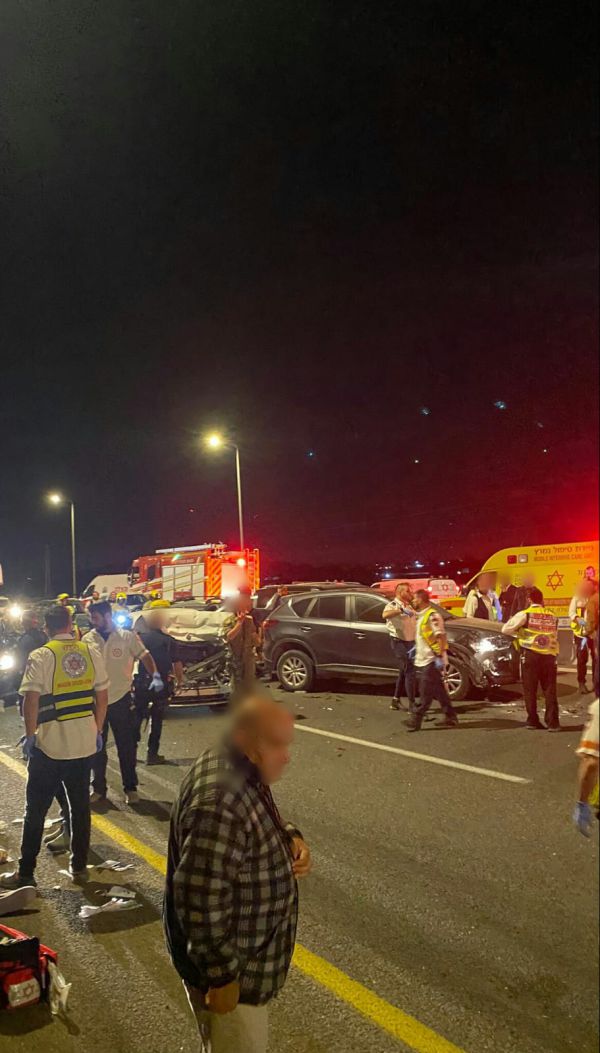 במהלך הלילה: שני הרוגים בתאונה קטלנית בכביש 1