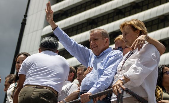 אחרי צו המעצר: מועמד האופוזיציה בונצואלה נמלט מהמדינה