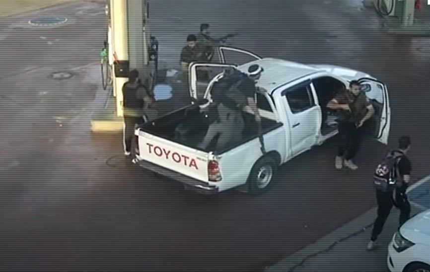 היום שלא נגמר – דקה אחרי דקה. פרק 2 המחבלים מגיעים