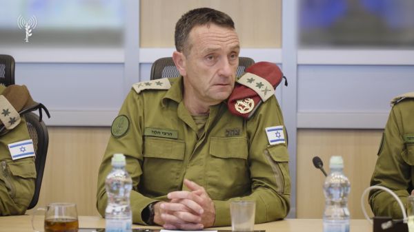 הרמטכ"ל בכנסת משיב מדוע לא התפטר בשמונה באוקטובר