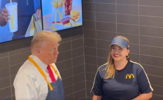 עקיצה להאריס: טראמפ עבד בסניף מקדונלד'ס | צפו
