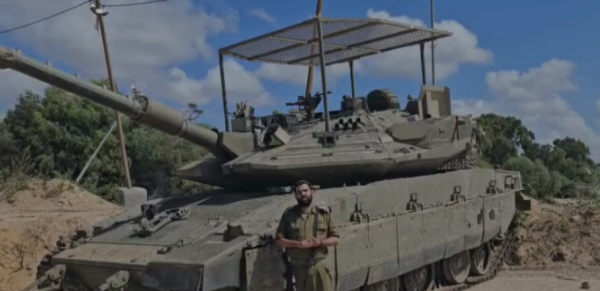 המדריך: איך לבנות סוכה על טנק בחמש דקות