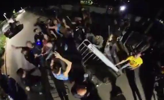 קיסריה: פעילי שמאל פרצו את הגדרות לביתו של רה"מ