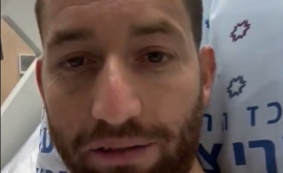 עיתונאי כאן 11 מעדכן במצבו מבית החולים. צפו