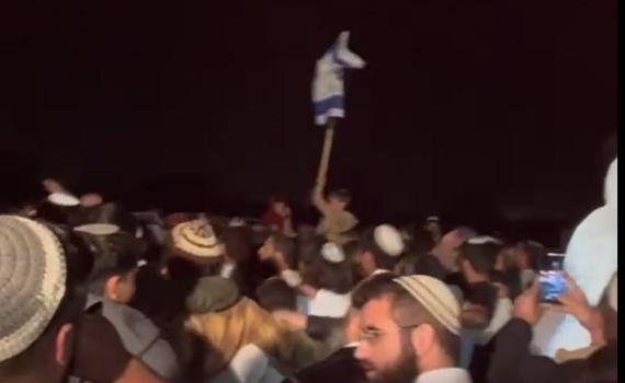 הקפות שניות בנובה: לראשונה אלפים חזרו לרקוד