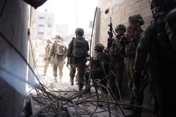 אחרי התקיפות בדאחייה: צה"ל בהוראת פינוי ל-14 כפרים נוספים