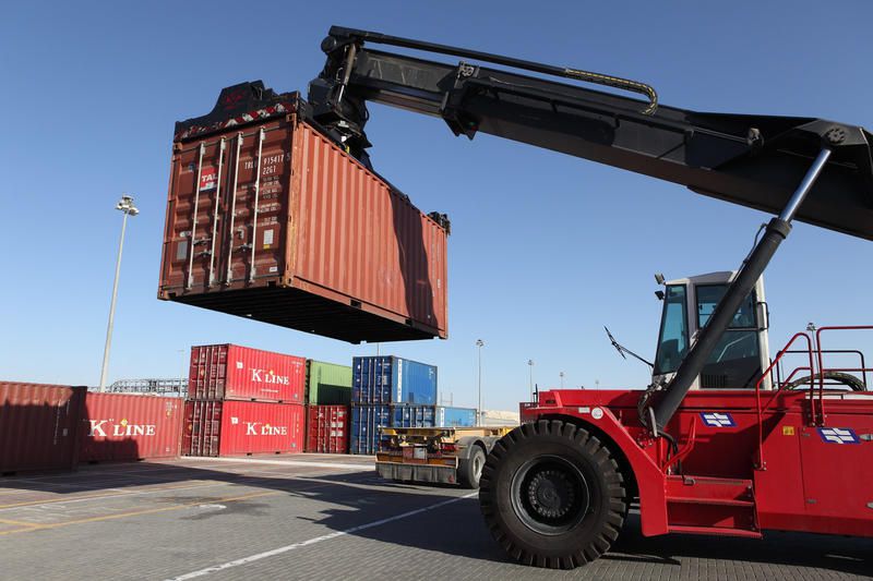 פעילי שמאל מנעו וחסמו קונטיינר נשק מיון לישראל