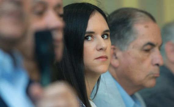 אמילי עמרוסי מתפוצצת באולפן: "לא תיקחו את זה מאיתנו"