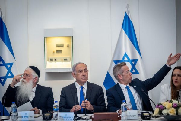 הבקשה של סמוטריץ' מהח"כים החרדים