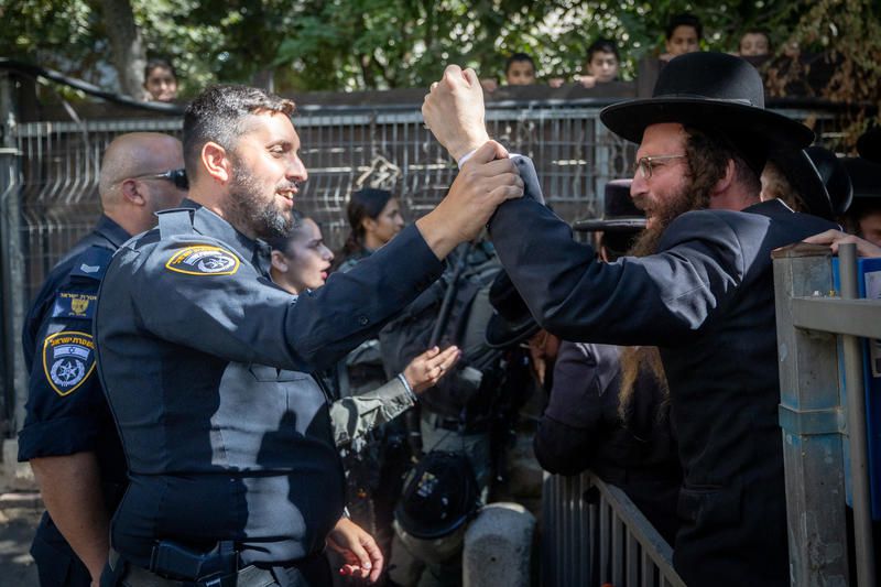 הפצ"רית: צווי גיוס לכולם – למי שעובד ולמי שלומד