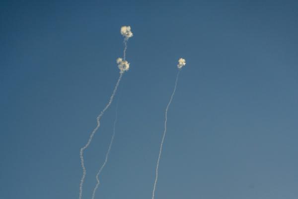 בדקות האחרונות: יירוטים מעל ים המלח ואזעקות בקריות