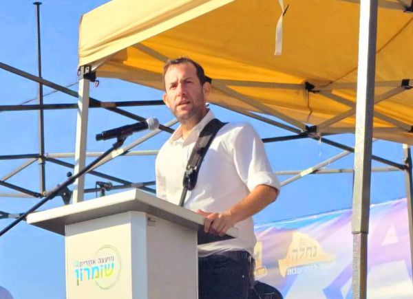 דגן באירוע הענק באביתר: קורא לממשלה – להקים עוד הרבה אביתרים