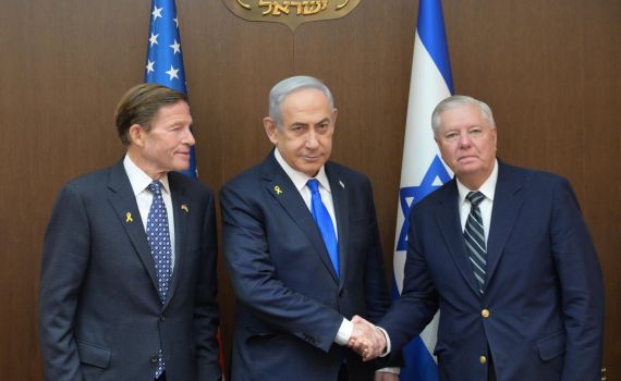 הסנאטור תוקף: יש סיבה אחת לרצח היהודים בשבעה באוקטובר