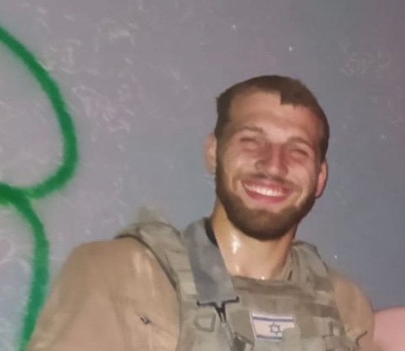 שידור ישיר: סמ"ר איתי פוגל שנפל בעזה מובא למנוחות