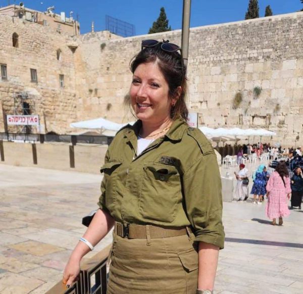 האחות השכולה בגיל 35 התגייסה לצה"ל: "באתי להוסיף אור"