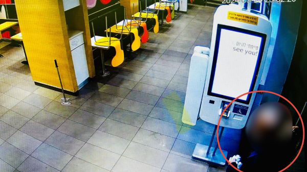 אופניים וטלפונים בשווי אלפי ש"ח: גנב סדרתי נעצר בירושלים