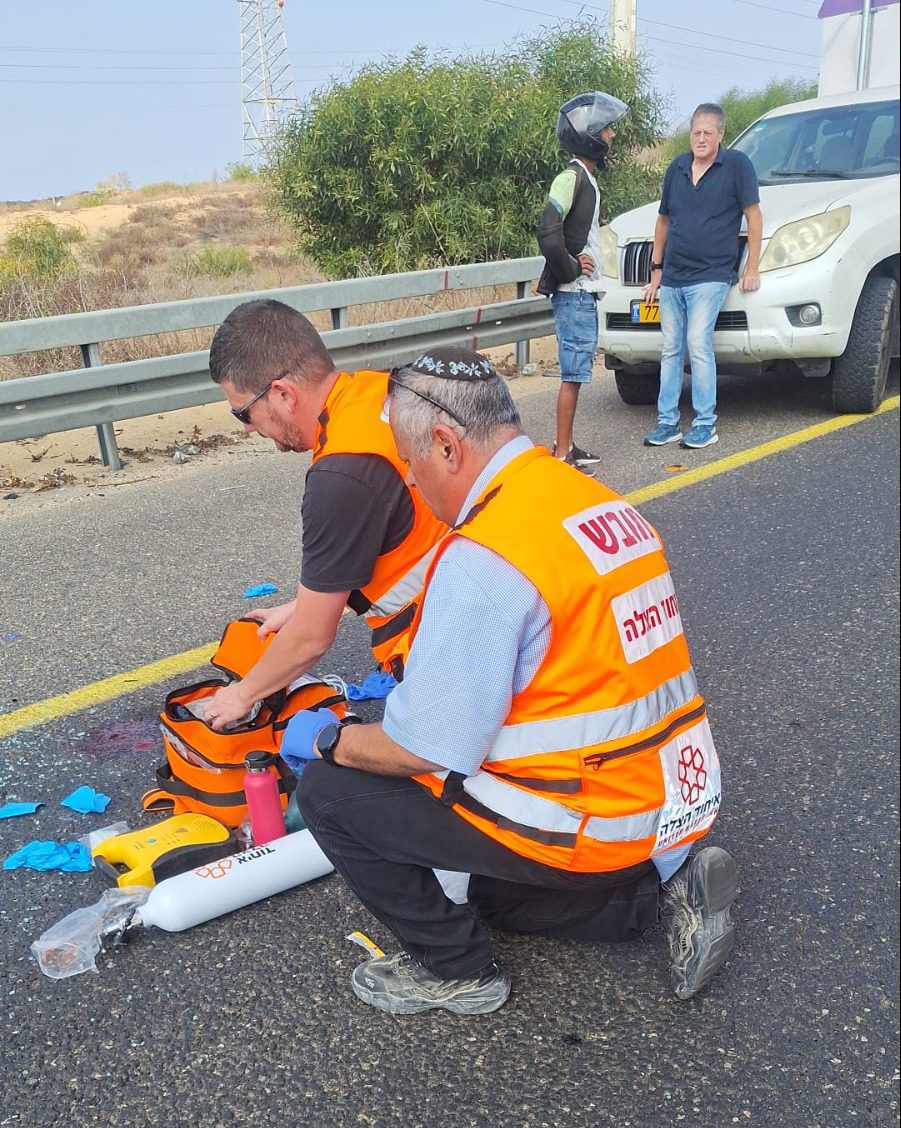 הרוג וארבעה פצועים בפיגוע ירי בכביש 4