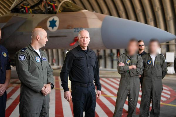 גלנט לטייסים: "אחרי שנתקוף באיראן כולם יבינו מה עשיתם"