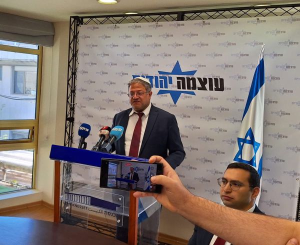 בן גביר מתחמק: "נגד כפייה לחרדים, בעד הטבות למשרתים"