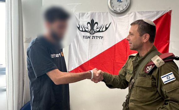 צפו בתמונות: בכירי צה"ל ביקרו חיילים פצועים בהדסה