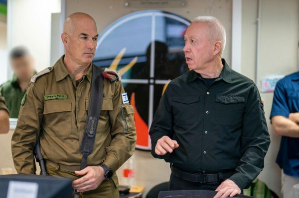 גלנט מעריך: היכולת הרקטית של חיזבאללה ירדה ל-20%